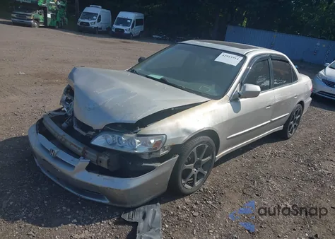 1999 Honda Accord Ex V6 z USA, uszkodzony, nr VIN 1HGCG1658XA020665